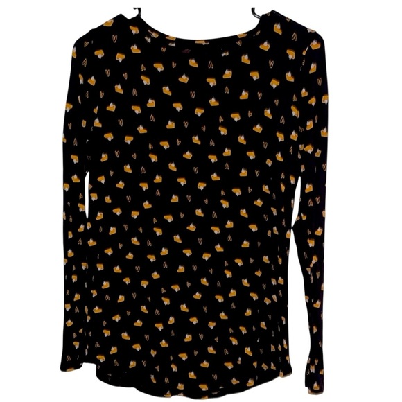 🌹APT 9 PIE SHIRT - Picture 1 of 4